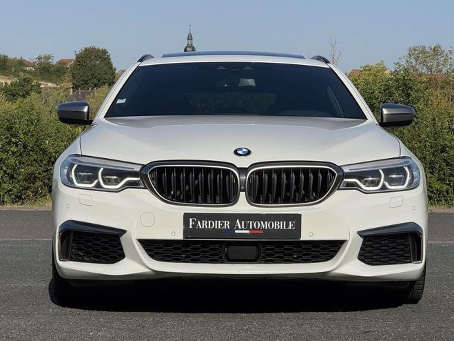 BMW Serie 5 touring M550d xDrive - BVA Sport Steptro Alpinweiss de 2018
