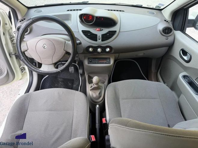 Renault Twingo II 1.2 i 75cv 2�me main Beige de 2010
