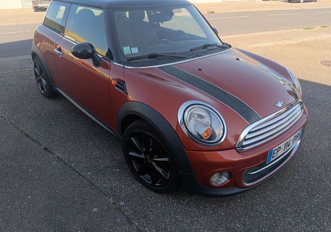 Mini One Belle cooper d 112ch 2011 entierement re Orange de 2011
