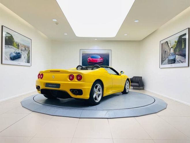 Ferrari 360 Modena Spider Jaune de 