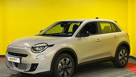 Fiat 600 1.2 Hybrid - 145CV - BV DCT (S�rie 2) 20 2025 d'occasion a Issoire (63)