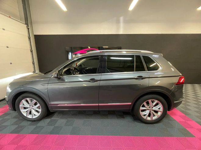 Volkswagen Tiguan 1.4 tsi 150 dsg6 carat 1ere main toit ou Gris de 2017