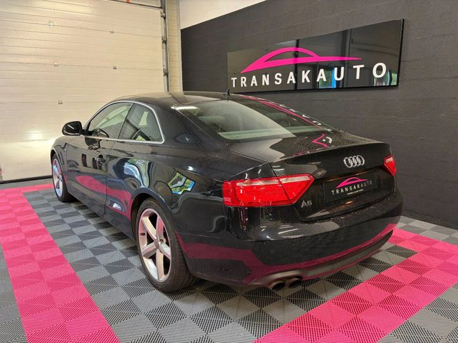 Audi A5 2.0 tfsi 180 s line peu de tres distribu Noir de 2009