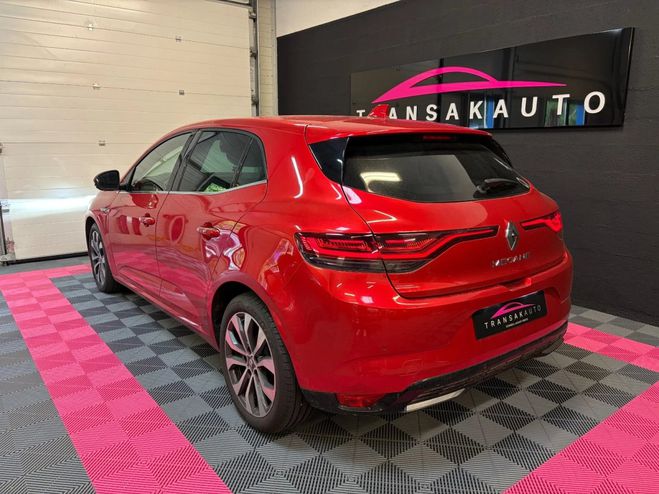Renault Megane iv berline blue dci 115 edc intens carpl Rouge de 2021