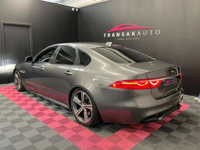Jaguar XF v6 3.0 d - 300 ch bva r-sport Gris de 2017