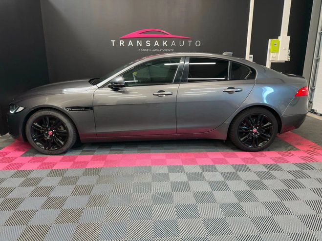 Jaguar XE 2.0 d - 180 ch bva prestige me main suiv Gris de 2017
