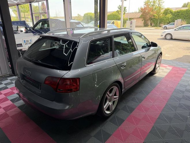 Audi A4 2.0 tdi attraction 140 cv boite auto sui Gris de 2007
