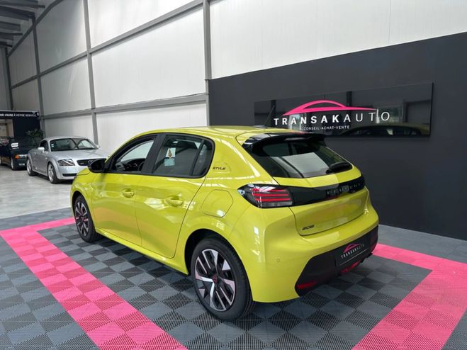 Peugeot 208 100ch bvm6 style 1er main carplay Jaune de 2025