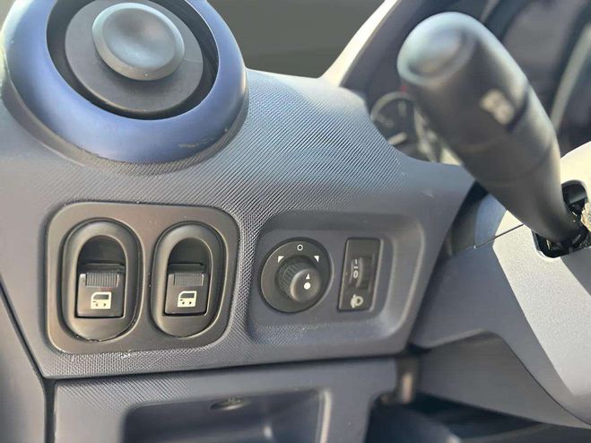 Peugeot 1007 1.4 DOLCE 2-TRONIC GRIS C de 2006