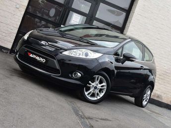 Voir d&eacute;tails -Ford Fiesta 1.25i Titanium Xenon Airco Topstaat Gara &agrave; Kuurne (85)