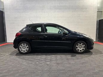  Voir d&eacute;tails -Peugeot 207 1.6 HDI 90 PREMIUM &agrave;  La Ravoire (73)