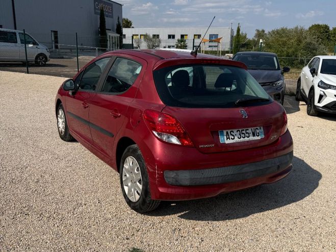 Peugeot 207 1.4 HDi 70ch BLUE LION Active Rouge de 2010