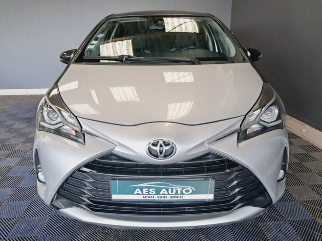 Toyota Yaris MY19 110 VVT-i Design Y20 Gris de 2019