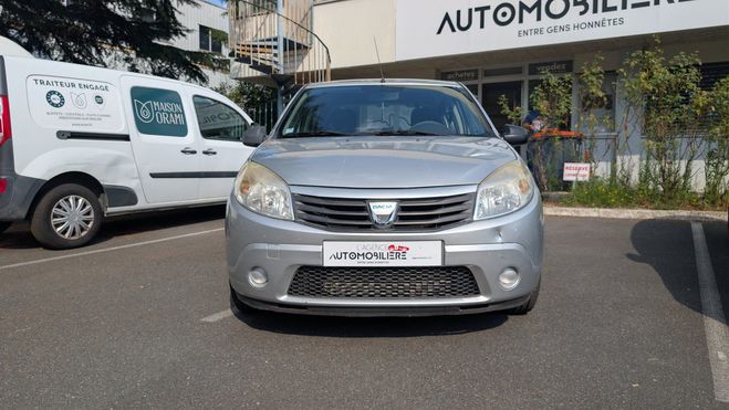 Dacia Sandero 1.5 DCI 75ch id�al jeune permis Gris de 2011