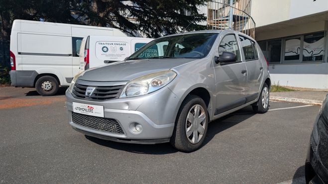Dacia Sandero 1.5 DCI 75ch id�al jeune permis Gris de 2011