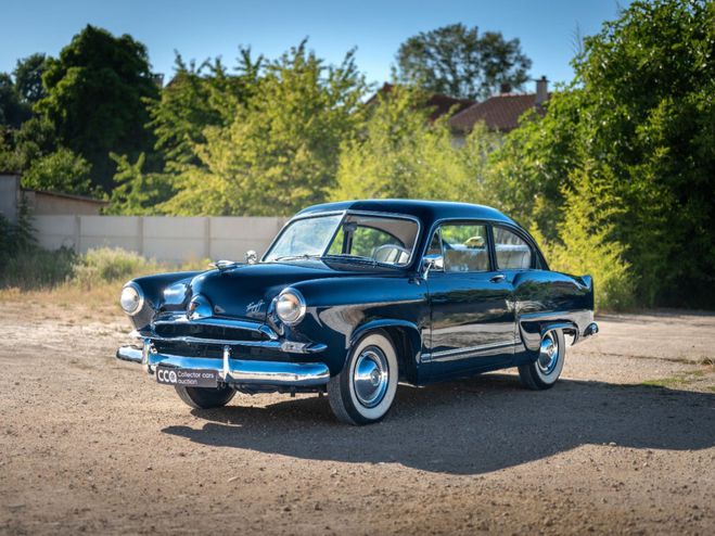 Kaiser Carolina Corsair bleu nuit m�tallis� de 1952