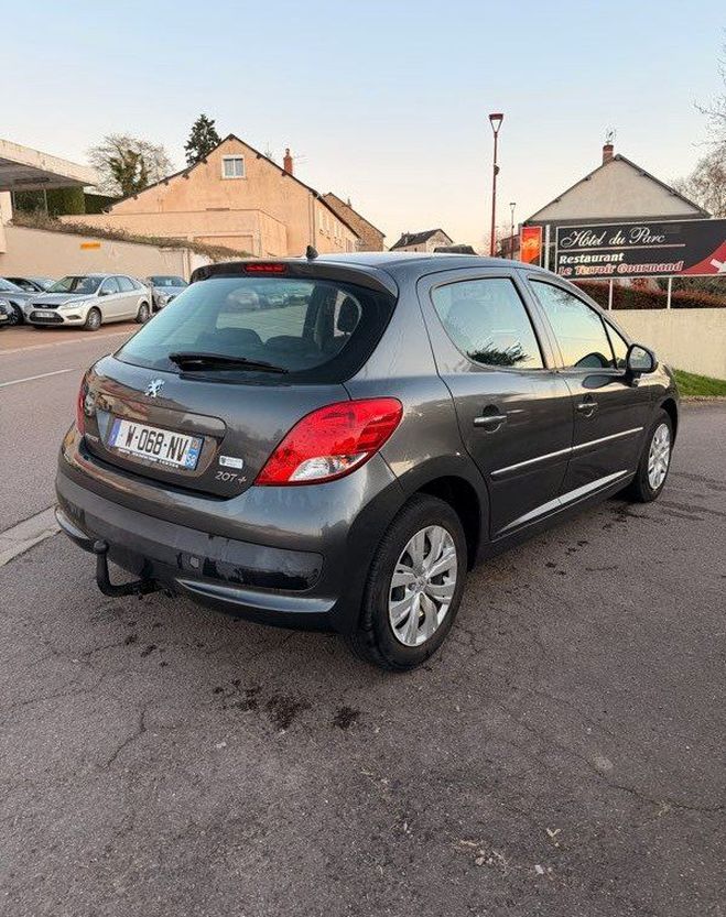 Peugeot 207 1.4 HDI 70 cv Gris de 2014