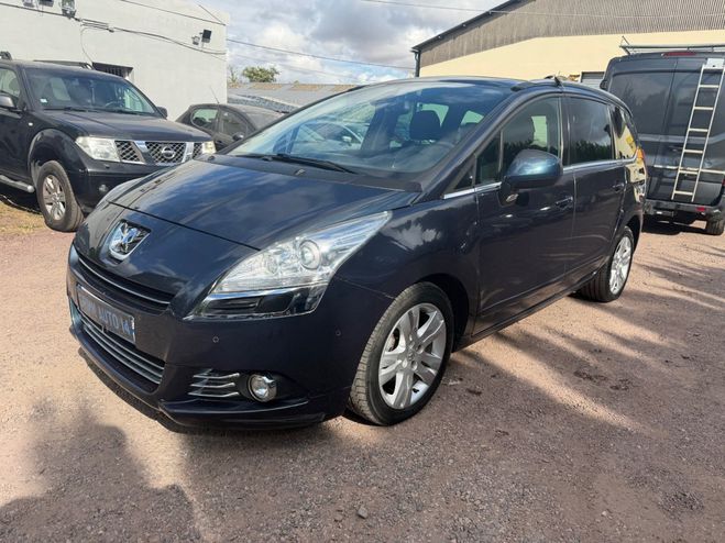 Peugeot 5008 1.6 HDi 112ch BLUE LION Gris de 2011