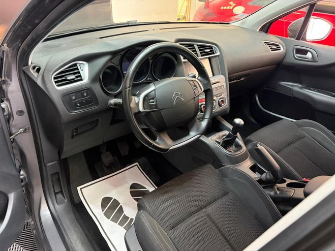 Citroen C4 HDi 90 Millenium / Courroie faite / Gara Gris de 2015