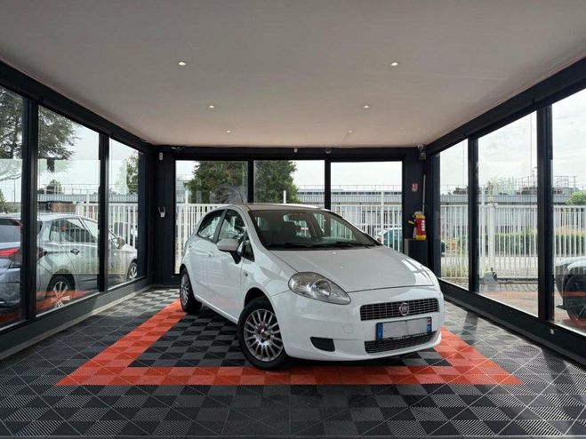 Fiat Punto 1.2i GNV II BERLINE Cult II PHASE 2 BLANC de 2009