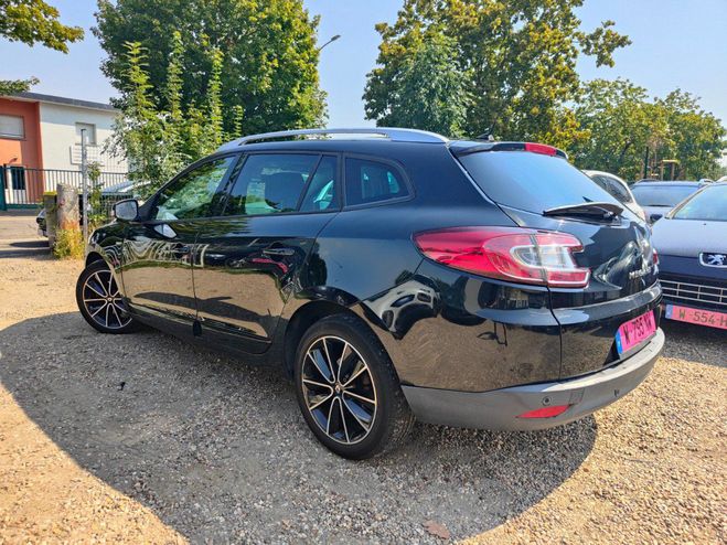 Renault Megane III ESTATE 1.6 dCi 130 ch Bose Edition * Noir de 2012