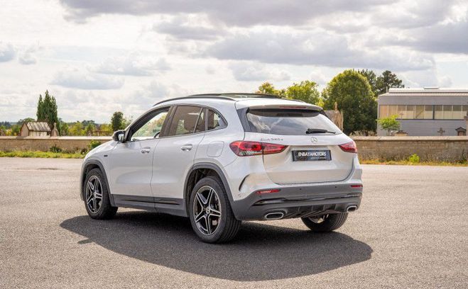 Mercedes Classe GLA Classe 250 E 160+102CH AMG LINE Gris de 2021