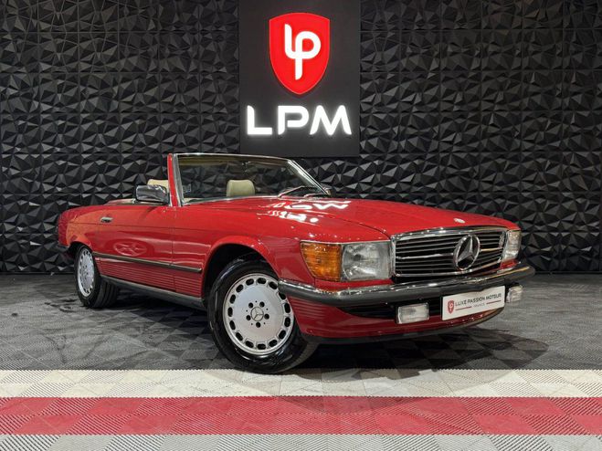 Mercedes Classe SL 560 V8 R107 BVA HARD TOP ROUGE de 1986