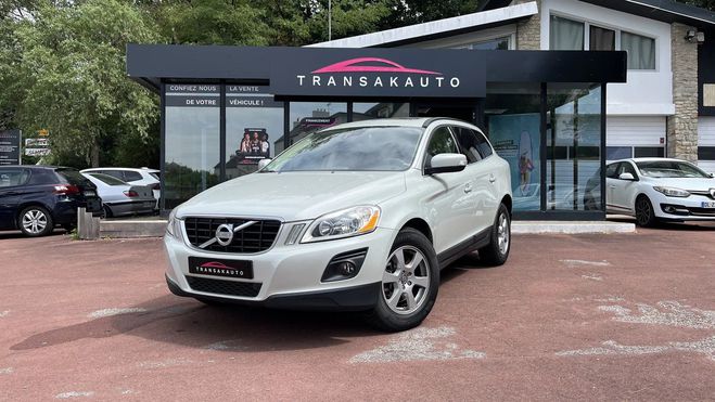 Volvo XC60 momentum awd 205ch toit ouvrant Blanc de 2010