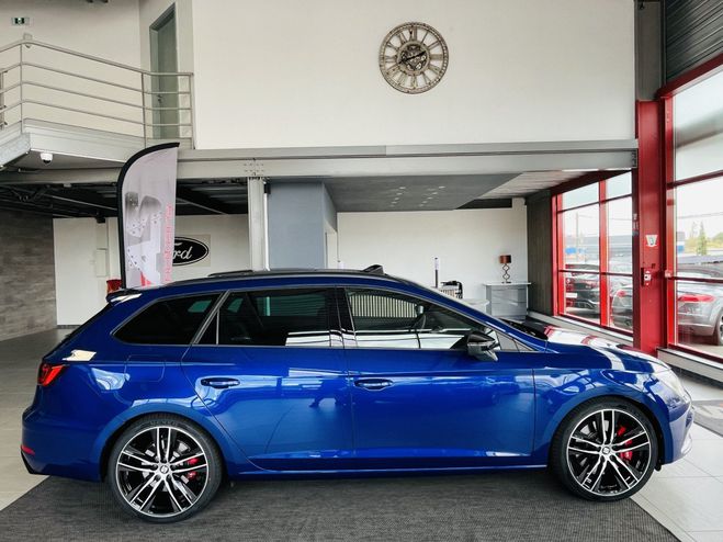 Seat Leon ST CUPRA 2,0 TSI 300 DSG6 4DRIVE TOIT PA BLEU de 2017