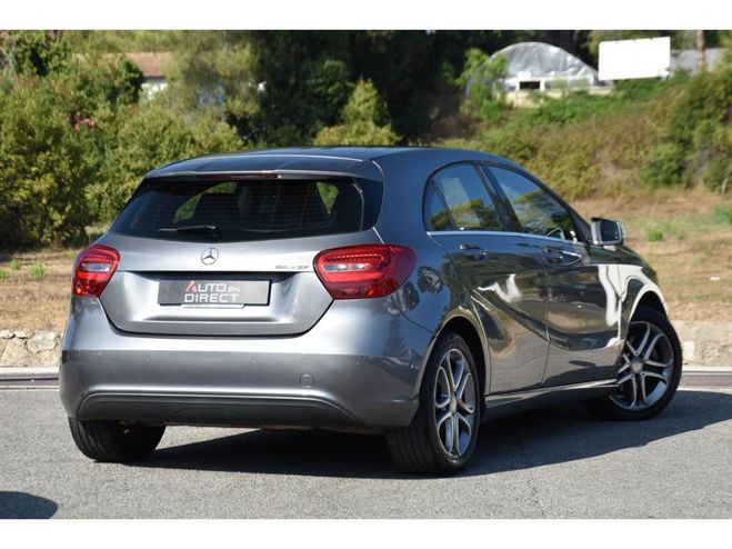 Mercedes Classe A 160 - BV 7G-DCT BERLINE - BM 176 Sensati GRIS FONCE de 2017