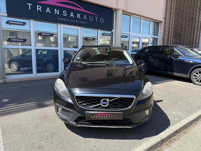 Volvo V40 ii cross country d3 2.0 tdi 20v geartron Noir de 2015