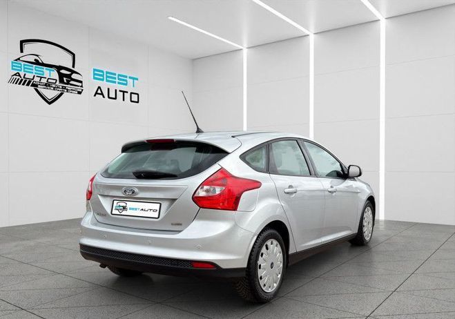 Ford Focus 1.6 TDCI 105CH FAP ECONETIC BUSINESS NAV Gris de 2013