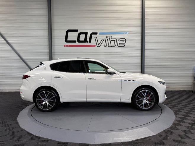 Maserati Levante 3.0 V6 350 CH Q4 TOIT OUVRANT - CAMERA 3 Blanc de 2017