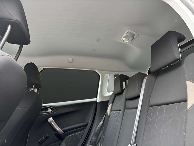 Peugeot 2008 1.6 E-HDI92 FAP ACTIVE GRIS F de 2014