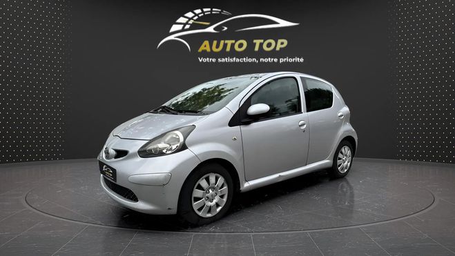 Toyota Aygo 1.0 VVT-I 68CH CONFORT MMT 5P GRIS C de 2006