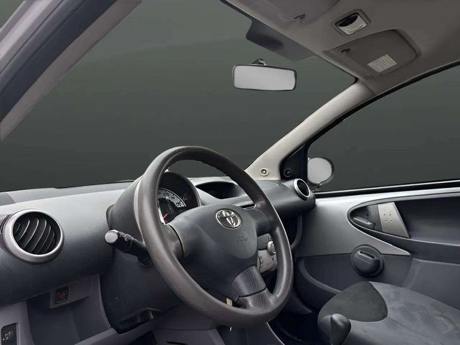 Toyota Aygo 1.0 VVT-I 68CH CONFORT MMT 5P GRIS C de 2006