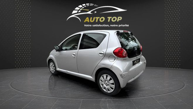 Toyota Aygo 1.0 VVT-I 68CH CONFORT MMT 5P GRIS C de 2006