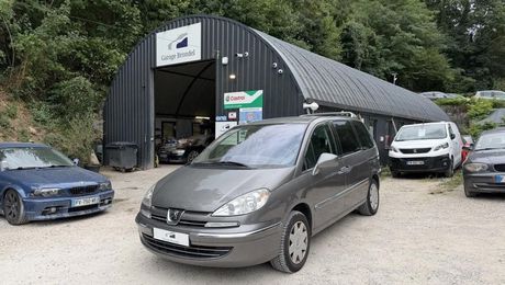 Peugeot 807 2.0 HDi 136cv Premium Phase 2 2011 d'occasion a Sathonay-Camp (69)