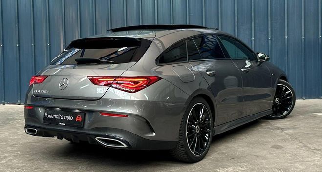 Mercedes Classe CLA Classe COUPE 1.3 250 E 218H EQ-POWER HYB Gris de 2020