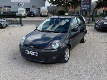  Voir d&eacute;tails -Ford Fiesta 1.4 TDCi Senso &agrave; Marsannay-la-C�te (21)