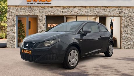 Seat Ibiza 86 ch-2 PLACES- SOCI�T� MINI PRIX-BVM- C 2010 d'occasion a Sainte-Maxime (83)
