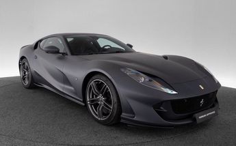  Voir d&eacute;tails -Ferrari 812 Superfast Gris silverstone opaco carbone &agrave; Sainte-Genevi�ve-des-Bois (91)