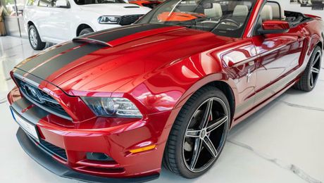 Ford Mustang premium tout compris hors homologation 4 2014 d'occasion a Paris (75)