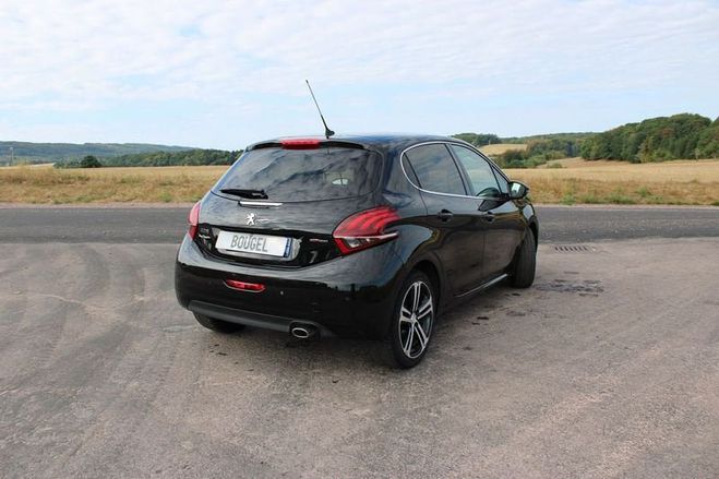 Peugeot 208 II GT-LINE 1L6 HDI 100 CV GPS 3D CLIM US Noir de 2016