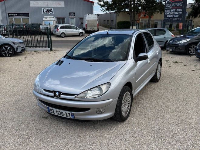 Peugeot 206 1.6i 2000 Gris de 2000