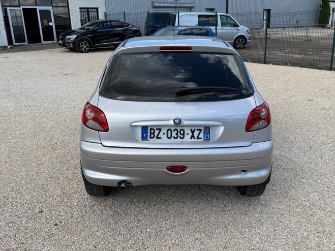 Peugeot 206 1.6i 2000 Gris de 2000