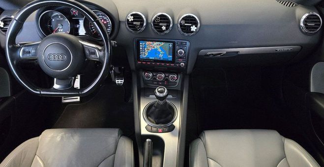 Audi TT COUPE 2.0 TDI 170 ch AMBITION LUXE QUATT Gris de 2011