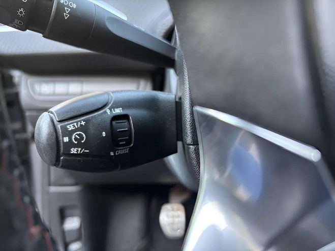 Peugeot 2008 1.6 BLUEHDI 100CH GT LINE GRIS C de 2018