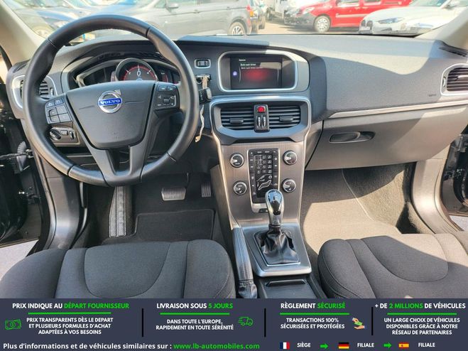 Volvo V40 D2 120 BVA Noir M�tallique de 2015