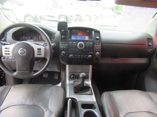 Nissan Navara 2.5 DCI 190CH DOUBLE-CAB LE MARRON de 2012